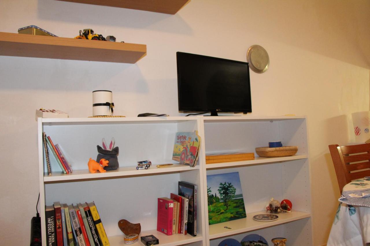Apartment Alex ไพราน ภายนอก รูปภาพ