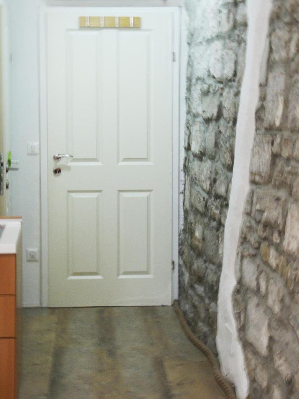 Apartment Alex ไพราน ภายนอก รูปภาพ